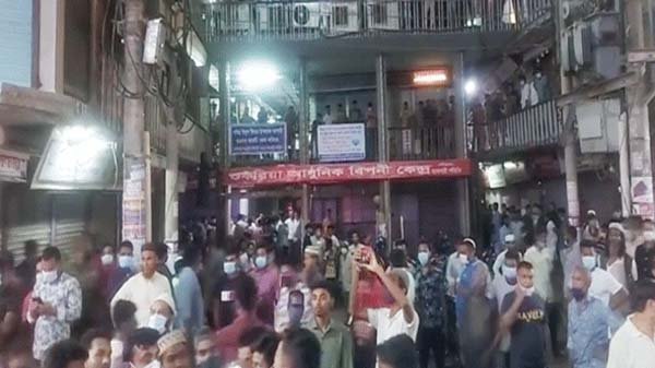 সিলেটের শুকরিয়া মার্কেট বন্ধ করলো জেলা প্রশাসন, ব্যবসায়ীদের বিক্ষোভ