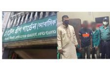 তালতলার গ্রীণ গার্ডেন হোটেল থেকে দুই ইয়াবা কারবারি আটক