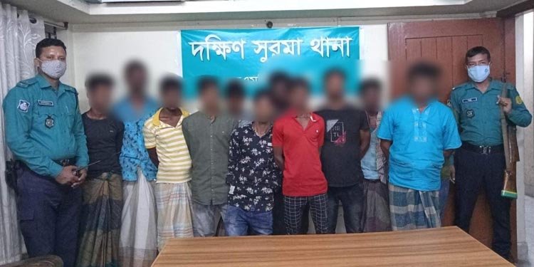 দক্ষিণ সুরমায় পুলিশের অভিযানে  জুয়াখেলার সামগ্রী সহ ১২ জুয়ারী গ্রেফতার