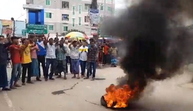 বাদলের ওপর হামলা, পুলিশের সঙ্গে সংঘর্ষ, গুলিবিদ্ধ ৬