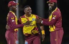 টি-টোয়েন্টির ‘ফেরিওয়ালাদের’ নিয়ে প্রোটিয়াদের উড়িয়ে দিল উইন্ডিজ