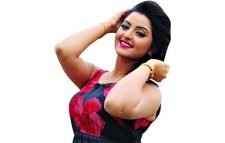 ঘটনার রাতের কথা খুলে বললেন পরীমনি