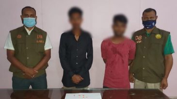 খাদিমপাড়া থেকে ডিবির হাতে ইয়াবাসহ আটক ২