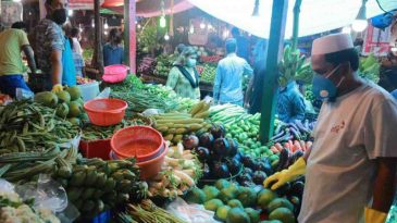 কাঁচাবাজার সকাল ৯টা থেকে বিকাল ৫টা পর্যন্ত খোলা