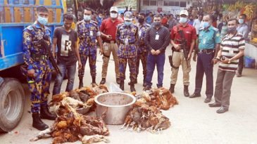 রাজধানীতে ২শ মরা মুরগিসহ আটক ৭