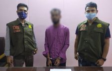 দক্ষিণ সুরমা থেকে  ইয়াবা ব্যবসায়ী  গ্রেফতার