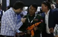 মিয়ানমার জান্তাকে সামরিক প্রযুক্তি সরবরাহ করছে ভারত