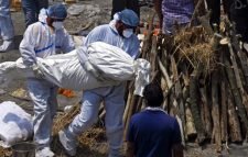 ভারতে দৈনিক সংক্রমণের সঙ্গে বেড়েছে মৃত্যুও