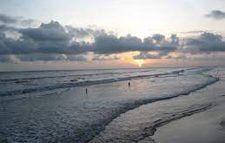 সমুদ্রবন্দরে তিন নম্বর স্থানীয় সতর্ক সংকেত