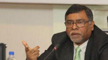 আফ্রিকার থেকে আসলে ১৪দিনের প্রাতিষ্টানিক কোয়ারেন্টিন থাকতে হবে : স্বাস্থ্যমন্ত্রী