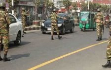 লকডাউনে রাজধানীতে সেনা টহল, ফাঁকা রাস্তাঘাট