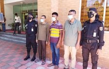 চট্টগ্রামে কোটি টাকার ভয়ঙ্কর মাদক ‘ক্রিস্টাল আইস’সহ আটক ৩