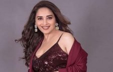 মাধুরীর ৫ লক্ষ টাকা দান