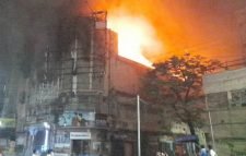 পশ্চিমবঙ্গে সিনেমা হলে ভয়াবহ আগুন