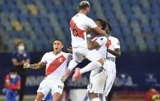 প্যারাগুয়েকে পরাজিত করে সেমিফাইনালে পেরু