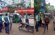 লকডাউনের ৫ম দিনে  মামলা ১২০টি ও আটক ১৬৩টি যানবাহনে