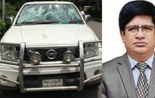 গাড়ি ভাঙচুর, অল্পের জন্য প্রাণে রক্ষা পেলেন সচিব