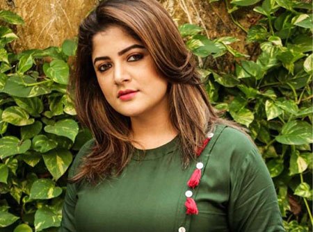 শ্রাবন্তীর চতুর্থ প্রেমেও ভাঙন!