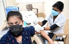 ভারতে একদিনে এক কোটি মানুষকে ভ্যাকসিন