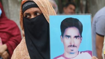 ওদের কান্নার শেষ নেই