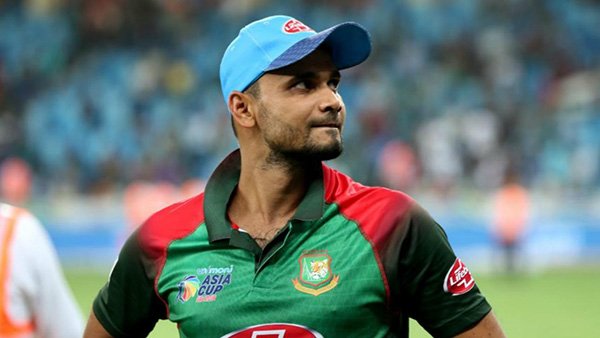 ডমিঙ্গোর উইকেটরক্ষক নির্বাচন প্রক্রিয়ায় মেজাজ হারালেন মাশরাফি