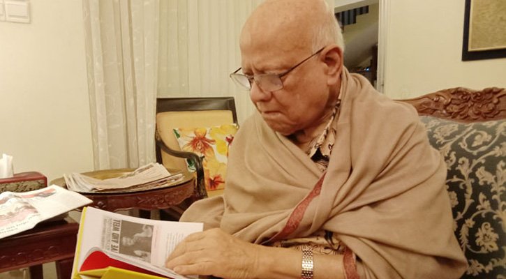 সুস্থ হয়ে বাসায় ফিরেছেন সাবেক অর্থমন্ত্রী মুহিত