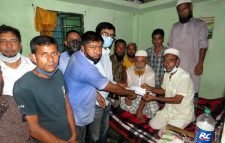 ক্যান্সারে আক্রান্ত শ্রমিক নেতার পাশে সিলেট জেলা হিউম্যান হলার মালিক সমিতি