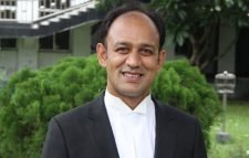 অব্যাহতির বিষয়ে যা বললেন ব্যারিস্টার সুমন