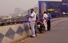 ফ্লাইওভার থেকে ঝাঁপ দিয়ে ব্যবসায়ীর আত্মহত্যা