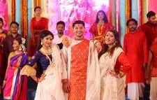 এক গানে তারা তিন