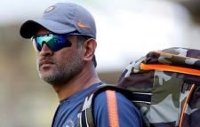 ভারতীয় দলে ফিরলেন ধোনি