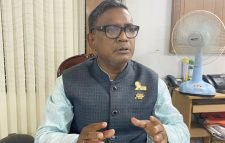 কাকে ভয় দেখাস, তোর এতো বড় সাহস : কাদের মির্জা