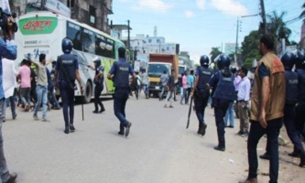 ১৪৪ ধারা ভেঙে নোয়াখালীতে মিছিল