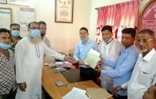 লালাবাজার ইউপি’র ৬নংওয়ার্ডের মেম্বার প্রার্থীবুলবুল আহমদের মনোনয়নপত্র জমা