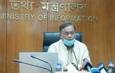 ক্লিনফিড না চলার কারণে মিডিয়া ইন্ডাস্ট্রি ক্ষতিগ্রস্ত হচ্ছে: তথ্যমন্ত্রী