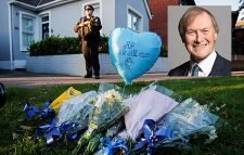 বৃটিশ এমপির মৃত্যুতে স্তব্ধ বৃটেন