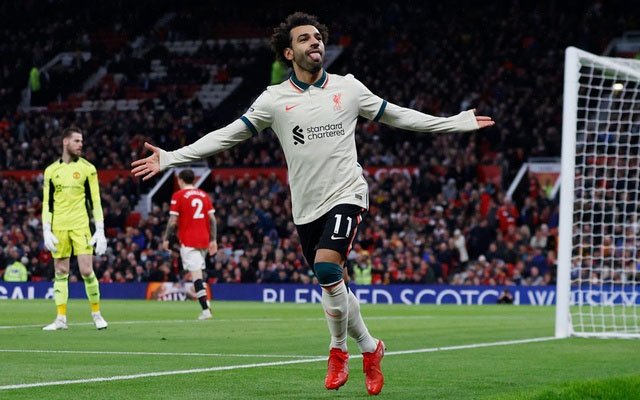 সালাহর হ্যাটট্রিকে বিধ্বস্ত ম্যানইউ