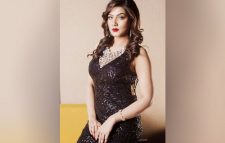 চমকে দিলেন মাহি