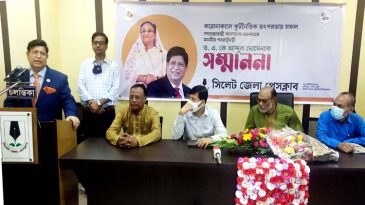 বাংলাদেশে ভ্যাকসিনের কোন অভাব নেই : পররাষ্ট্রমন্ত্রী ড. মোমেন