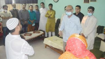 প্রয়াত সৈয়দ আবু নছরের পরিবারকে দেখতে সাবেক শিক্ষামন্ত্রী