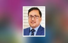 ‘শিশুদের এখনই টিকা দেওয়া হচ্ছে না’