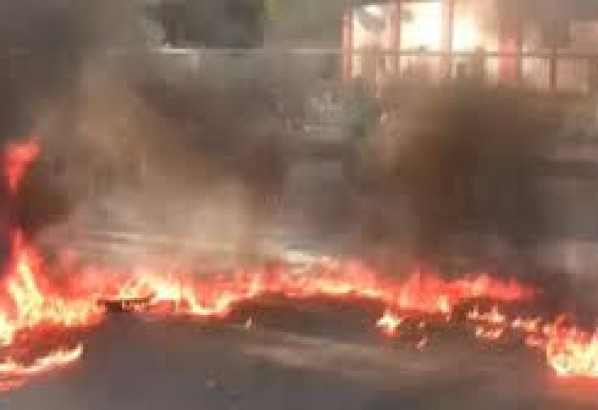 টাকার বিনিময়ে ছাত্রলীগের কমিটি: বিক্ষোভ