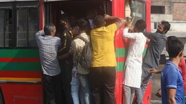 ধর্মঘটের দ্বিতীয় দিনেও সীমাহীন ভোগান্তি