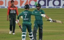 পাকিস্তানের সাথে হেরে গেল টাইগাররা