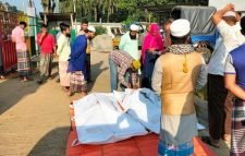 বেপরোয়া গতির পিকআপ কেড়ে নিল ৩ প্রাণ