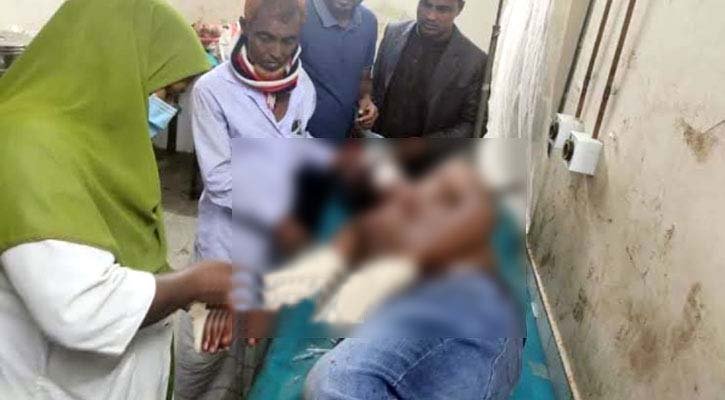 স্বেচ্ছাসেবক লীগ নেতাকে কুপিয়ে জখম
