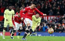 রোনালদোর অনন্য রেকর্ডে ম্যানইউর জয়