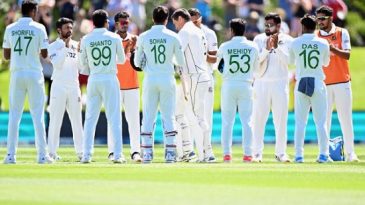 প্রথম ইনিংসে টেইলরকে সম্মান জানানোর কারণ ব্যাখ্যা মুমিনুলের
