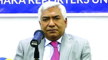 লকডাউন চান না ব্যবসায়ীরা