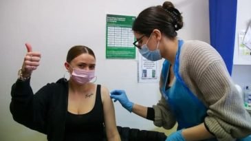 ৯৭ শতাংশ বৃটিশের দেহে রয়েছে কোভিডের এন্টিবডি